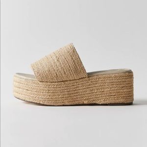 Urban Outfitters Angie Espradille flat sandal